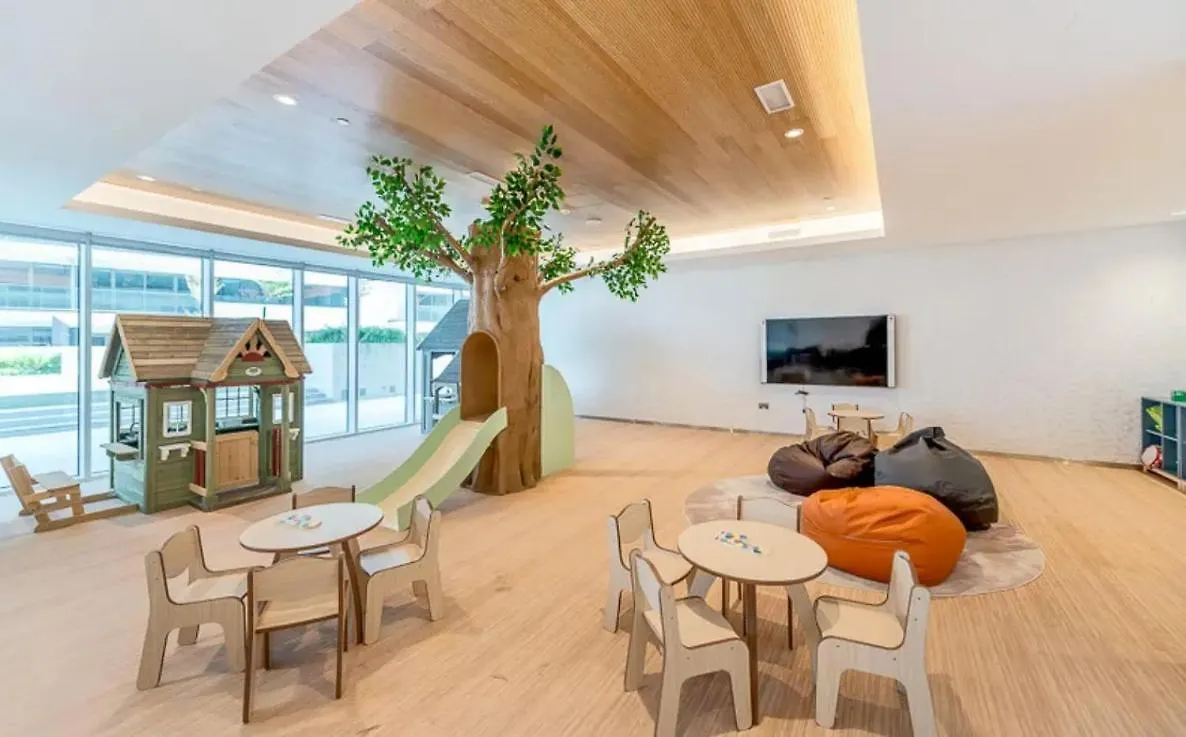 Bright Oasis At Yas - Private Beach Access Abu Dhabi Apartment