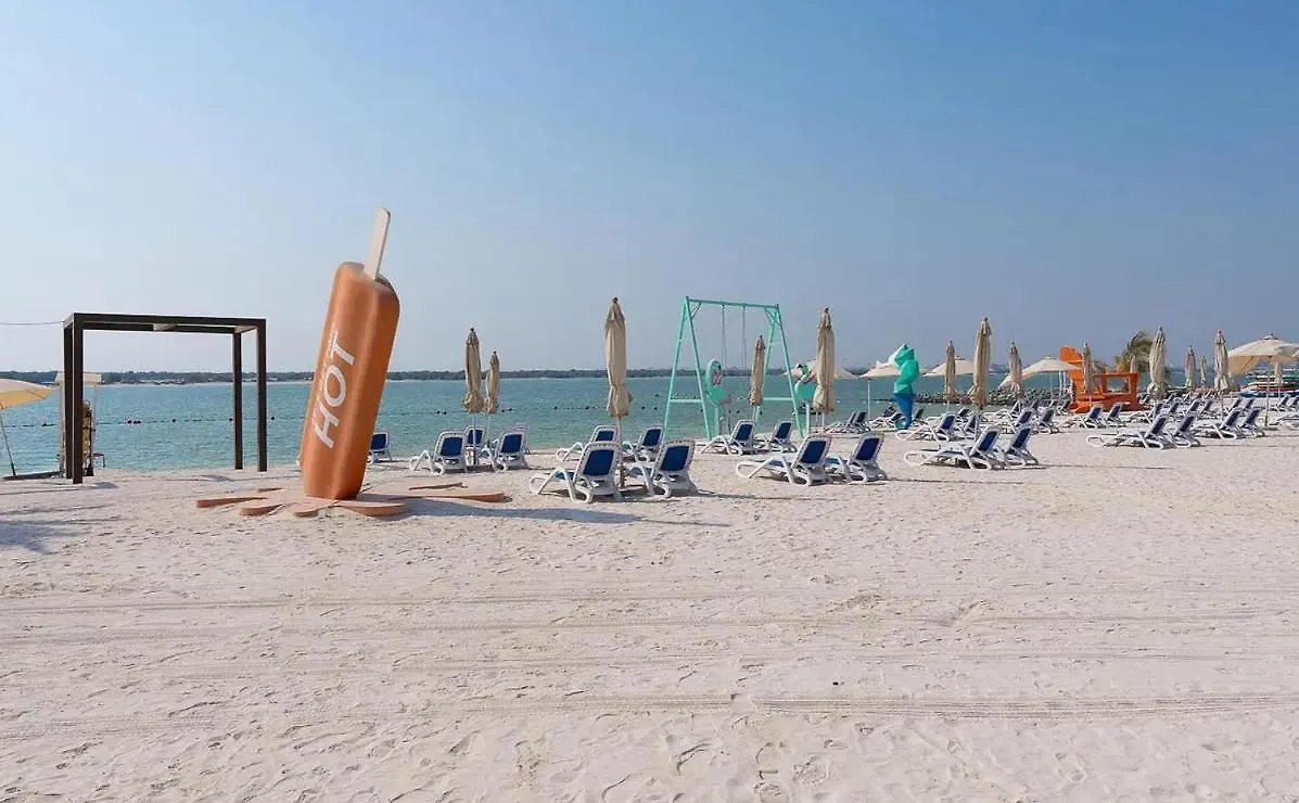 Bright Oasis At Yas - Private Beach Access Abú Dhabí 0*,